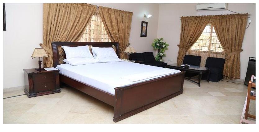 Luxury Inn Karachi Ngoại thất bức ảnh