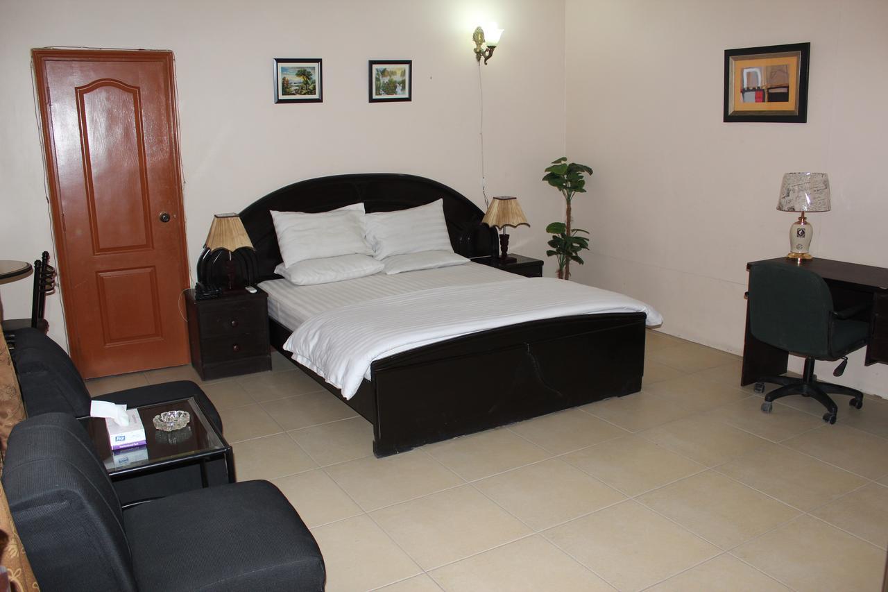 Luxury Inn Karachi Ngoại thất bức ảnh